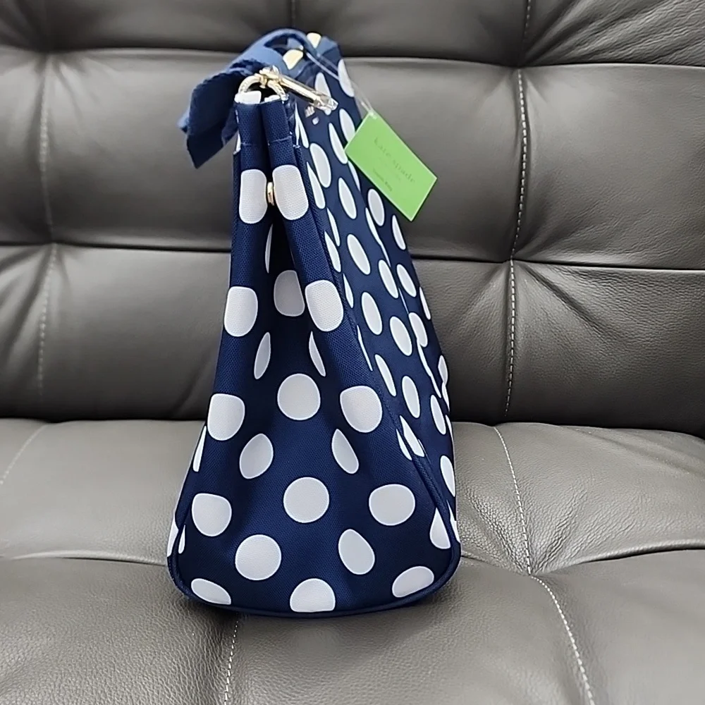 ♠️ NWT Kate Spade Lunch Bag Navy Jumbo Dot  ♠️ - Picture 4 of 8